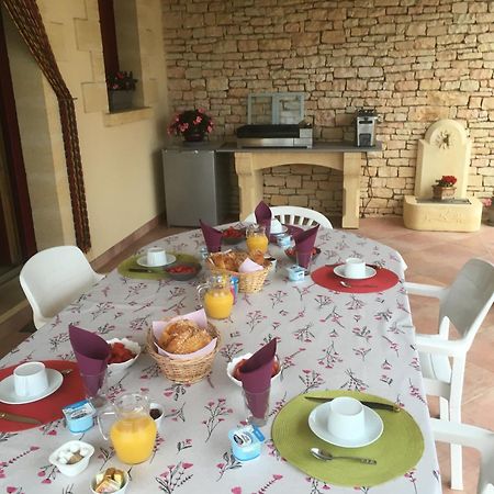 Bed and Breakfast Chez Bernadette Et Victor Vitrac  Exterior foto